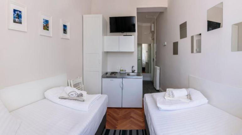 Home Living Dream Apartments Novi Sad Exterior foto